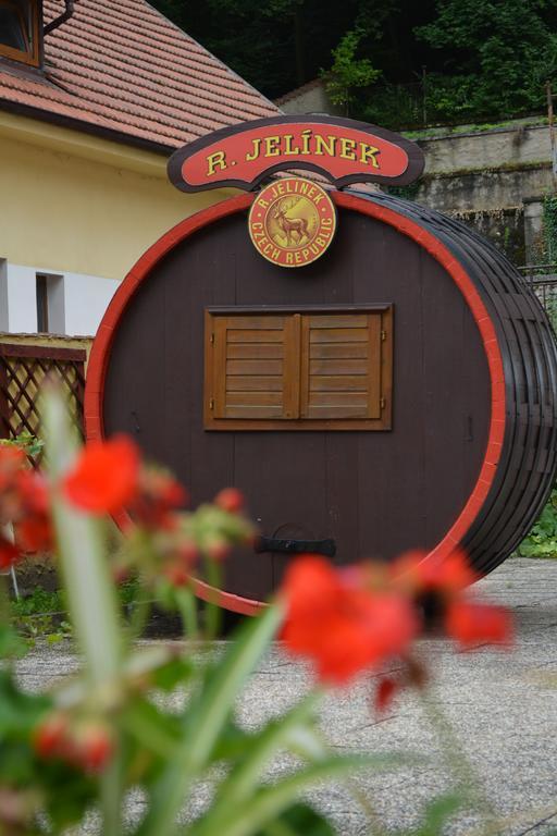 Hotel Koruna Karlštejn Esterno foto